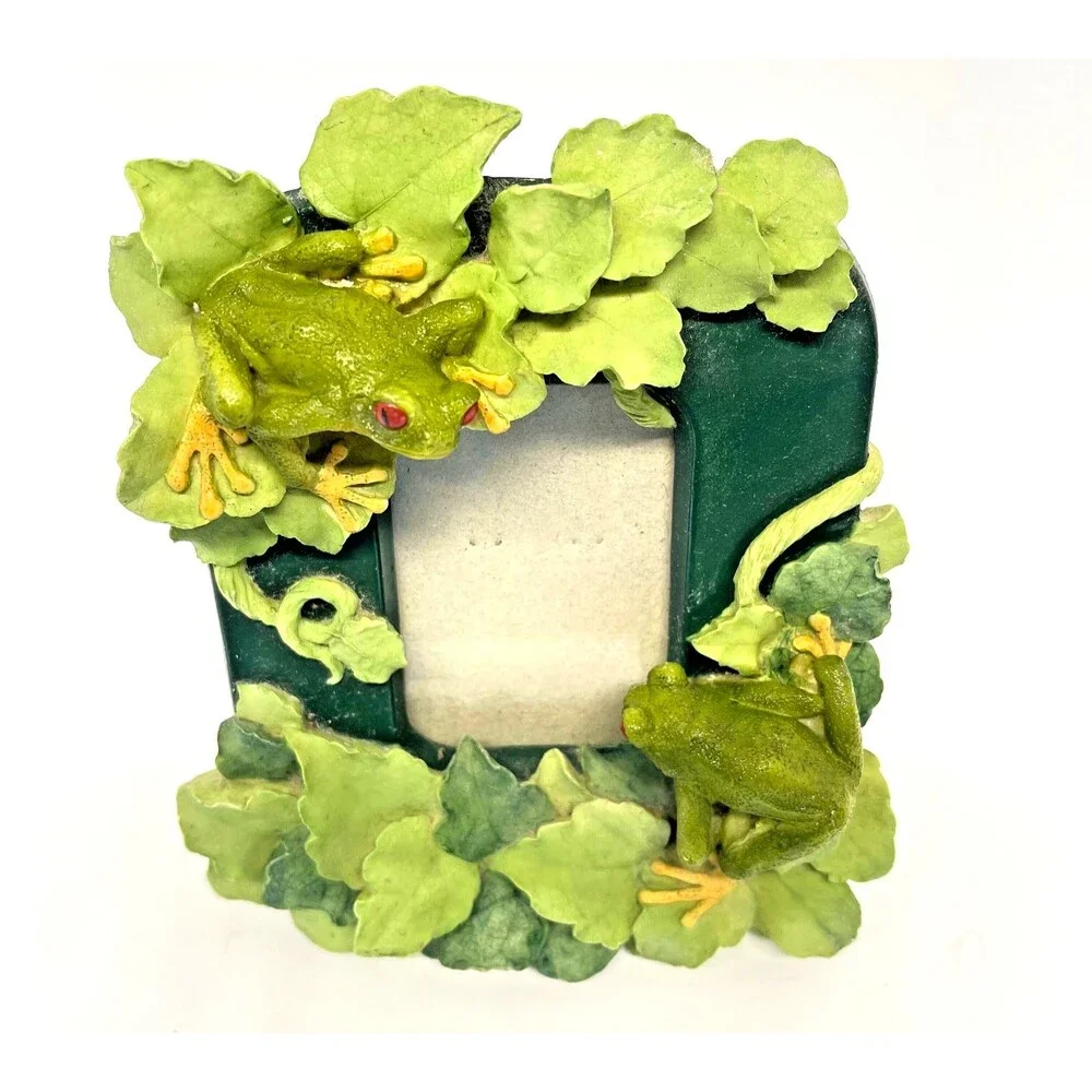 Vintage 1990s Fancy Frames Treefrogs 3D Floral Resin 2.5x3 Green Picture Frame